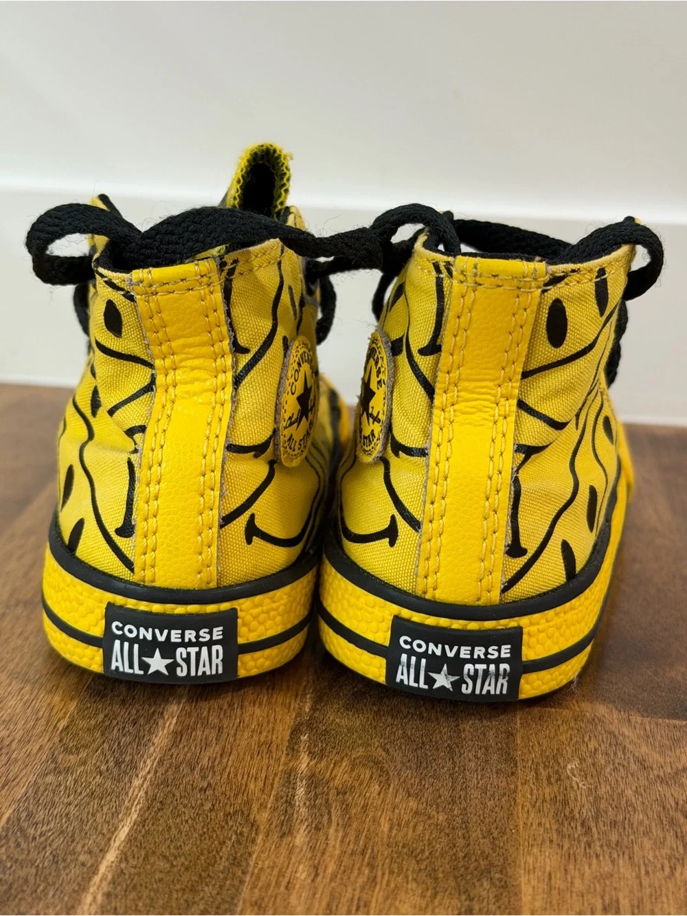 Converse Chinatown MarketSneakers- size 6 toddler- video in listing